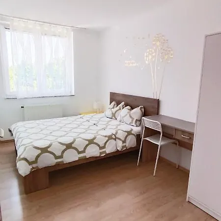 Hoke Lakas Apartment *